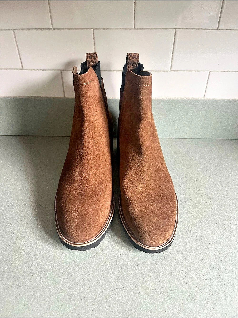 Dolce Vita Brown Lug Sole Ankle Boots womens sz 11
